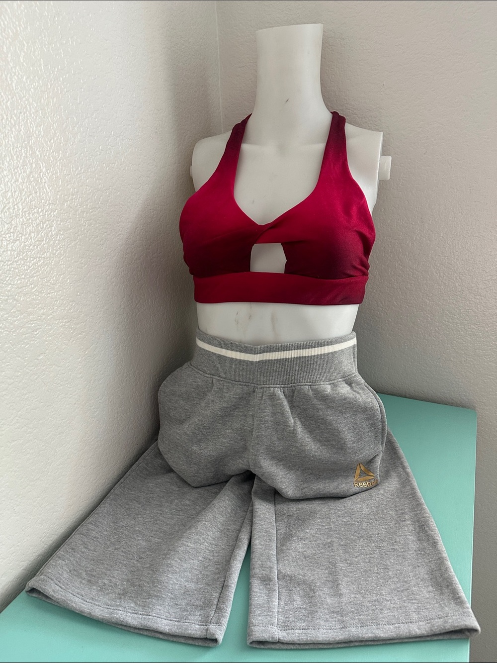Reebok Relax Girls Large (10/12) Wide Leg Fleece Sweatpants-brand new with tags